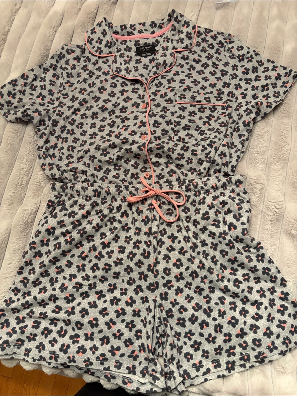 kate spade Gray Floral Short Pajama Set with Floral Print